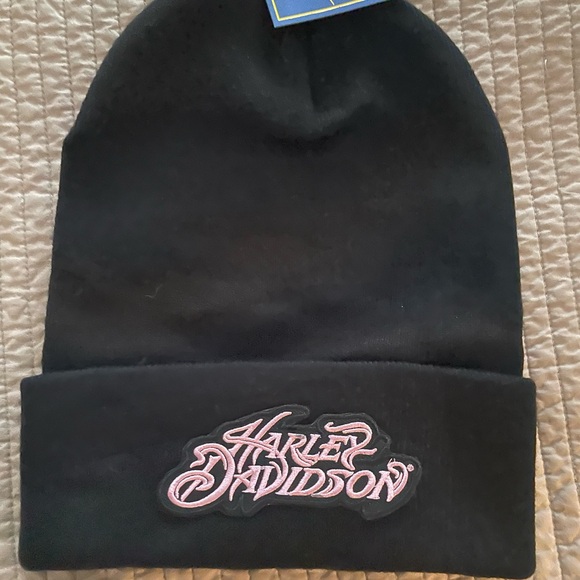 Women’s Black Knit Beanie With Pink Harley Davidson Embroidery Patch - Picture 3 of 5